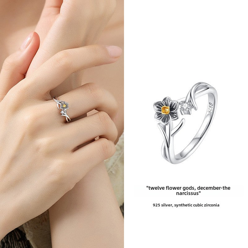 Floral Elegance Sterling Silver Ring